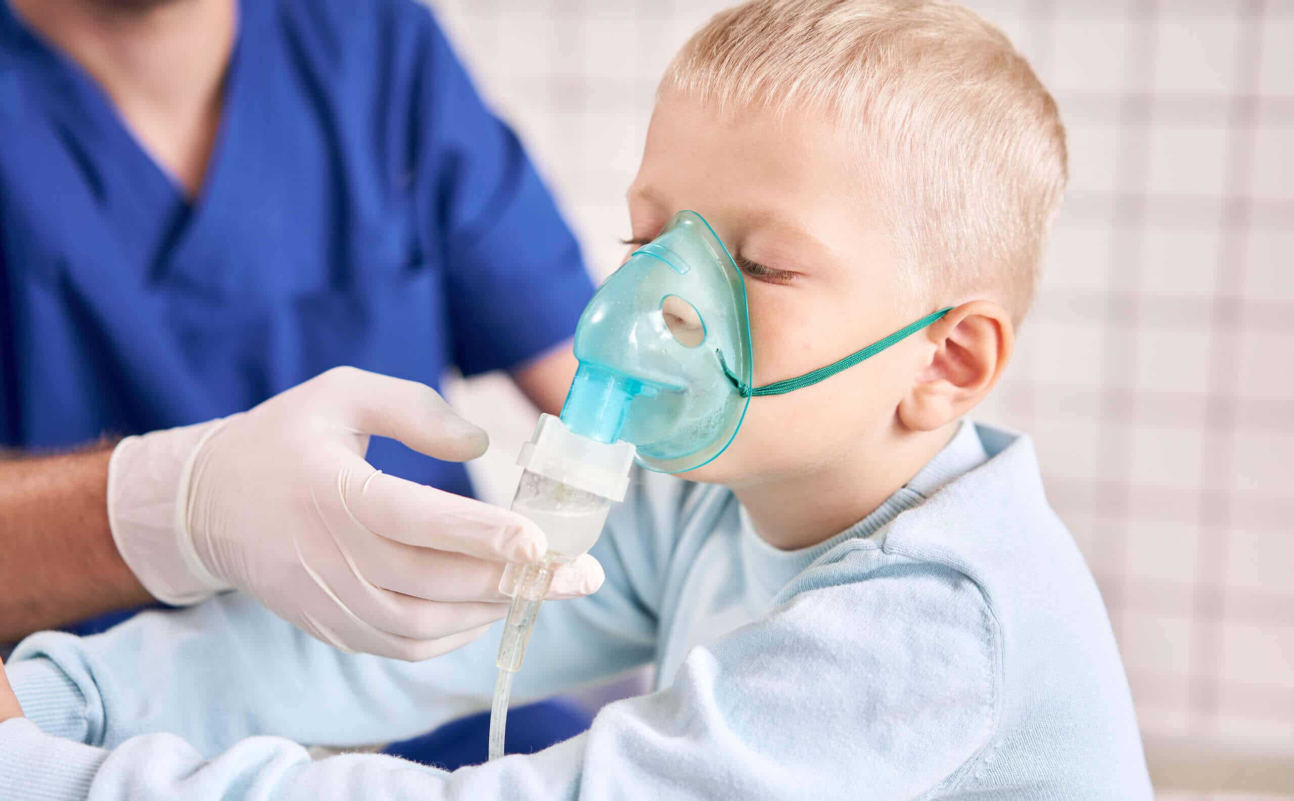 Bronquiolitis en niños: cuándo ir a urgencias y cuánto cuesta atenderse
